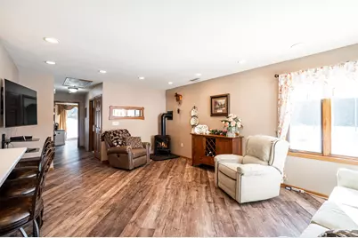 372  Hartford Sq #6, Hartford, WI 53027 - Photo 4