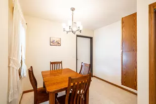 372 Hartford Square, Hartford, WI 53027 - Photo 10