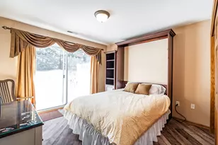 372 Hartford Square, Hartford, WI 53027 - Photo 18