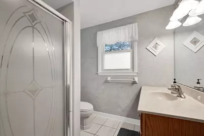 2760 N Park Dr, Wauwatosa, WI 53222 - Photo 24