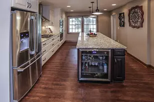 2760 N Park Dr, Wauwatosa, WI 53222 - Photo 10