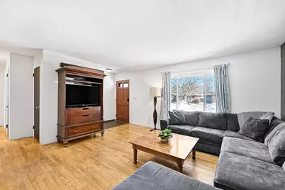 8363 N Ann St, Milwaukee, WI 53224 - Photo 6