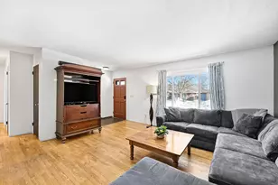 8363 N Ann St, Milwaukee, WI 53224 - Photo 6