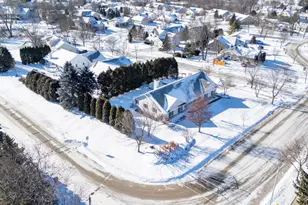 1151 Glacier Pass, Slinger, WI 53086 - Photo 6