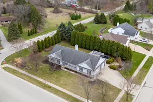 1151 Glacier Pass, Slinger, WI 53086 - Photo 4