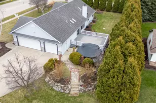 1151 Glacier Pass, Slinger, WI 53086 - Photo 2