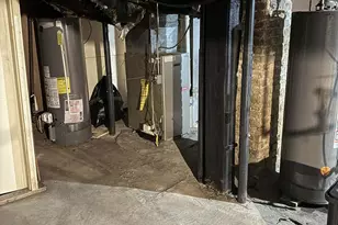 3059 N 10th Ln, Milwaukee, WI 53206 - Photo 2