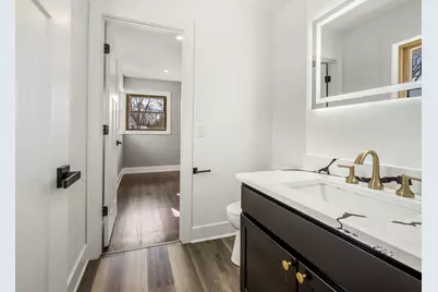 4611 W Kiley Ave, Milwaukee, WI 53223 - Photo 10