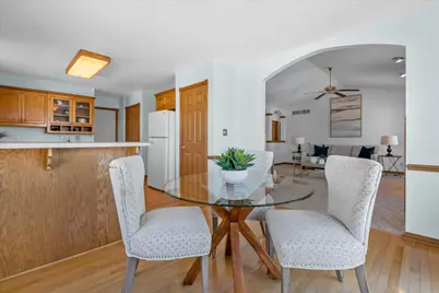 2607  Fox River Pkwy, Waukesha, WI 53189 - Photo 12