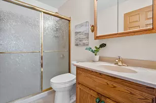 2607 Fox River Pkwy, Waukesha, WI 53189 - Photo 14