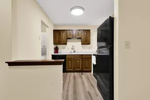 8643 N Servite Dr, Milwaukee, WI 53223 - Photo 10