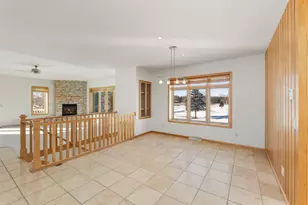 1264 Bentgrass Ct, Onalaska, WI 54650 - Photo 4