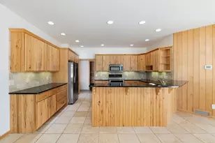 1264 Bentgrass Ct, Onalaska, WI 54650 - Photo 6