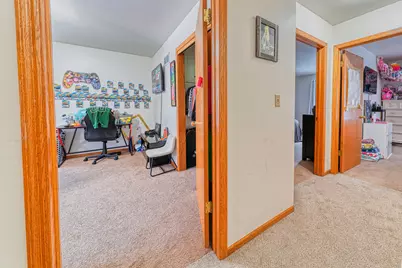 502 N 6th St, Racine, WI 53185 - Photo 28