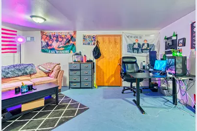 502 N 6th St, Racine, WI 53185 - Photo 20