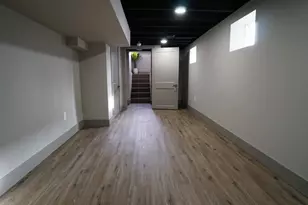 2214 S 60th St, West Allis, WI 53219 - Photo 24