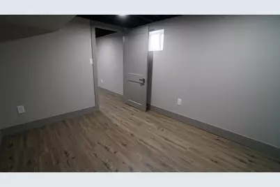 2214 S 60th St, West Allis, WI 53219 - Photo 26