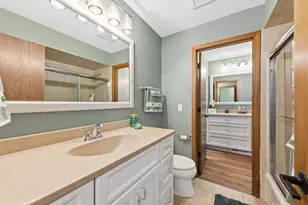 3320 N Knoll Terrace, Wauwatosa, WI 53222 - Photo 22