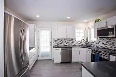 2564  Fox Ridge Ct, Sheboygan, WI 53081 - Photo 10