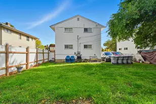 5649 N 61st St, Milwaukee, WI 53218 - Photo 10