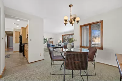 W226N8304  Friess Pl, Lisbon, WI 53089 - Photo 6