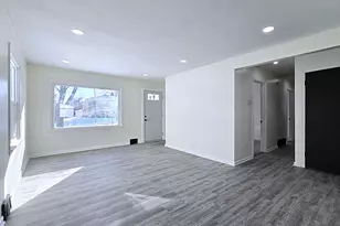 8114 W Congress St, Milwaukee, WI 53218 - Photo 14