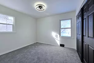 8114 W Congress St, Milwaukee, WI 53218 - Photo 20