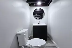 8114 W Congress St, Milwaukee, WI 53218 - Photo 34