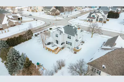 255  Lakeridge Dr, Oconomowoc, WI 53066 - Photo 2