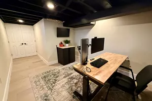 11284 N Lake Shore Dr, Mequon, WI 53092 - Photo 14