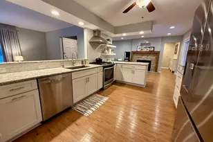 11284 N Lake Shore Dr, Mequon, WI 53092 - Photo 2