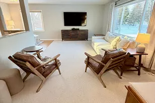 11284 N Lake Shore Dr, Mequon, WI 53092 - Photo 20