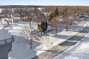 9257 S 94th St, Franklin, WI 53132 - Photo 20