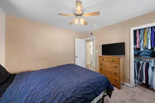 9257 S 94th St, Franklin, WI 53132 - Photo 12