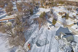 9257 S 94th St, Franklin, WI 53132 - Photo 34