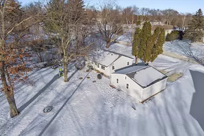 9257 S 94th St, Franklin, WI 53132 - Photo 22