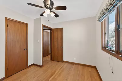 10525 W Custer Ave, Milwaukee, WI 53225 - Photo 22