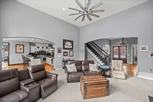 139 Legend Ct, Wales, WI 53183 - Photo 10