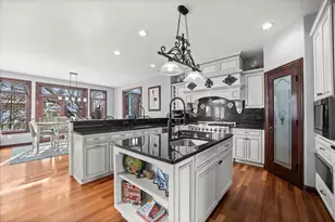 139 Legend Ct, Wales, WI 53183 - Photo 10