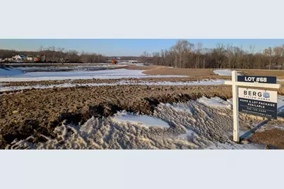 N50W18552  Woodfield Way #Lt68, Menomonee Falls, WI 53051 - Photo 6