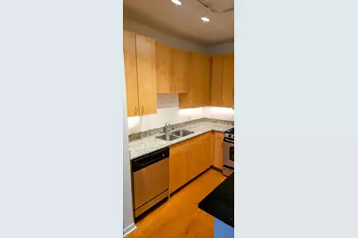 1918 E Lafayette Pl #1007, Milwaukee, WI 53202 - Photo 4