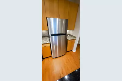 1918 E Lafayette Pl #1007, Milwaukee, WI 53202 - Photo 6