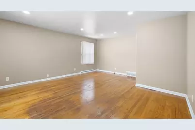 4306 N 72nd St, Milwaukee, WI 53216 - Photo 2