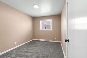 4306 N 72nd St, Milwaukee, WI 53216 - Photo 8