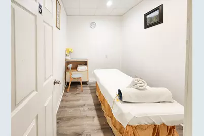 403  6th St, Racine, WI 53403 - Photo 10