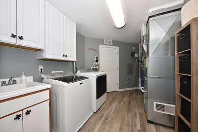 326  Kettle Moraine Dr #1, Slinger, WI 53086 - Photo 20