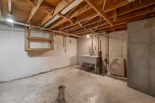 8100 W Green Tree Rd, Milwaukee, WI 53223 - Photo 20