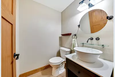 4678  Sonseeahray Dr, Richfield, WI 53033 - Photo 12