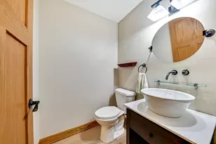 4678 Sonseeahray Dr, Richfield, WI 53033 - Photo 12