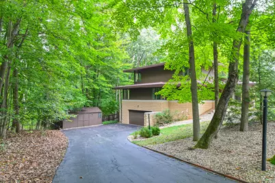 4678  Sonseeahray Dr, Richfield, WI 53033 - Photo 44